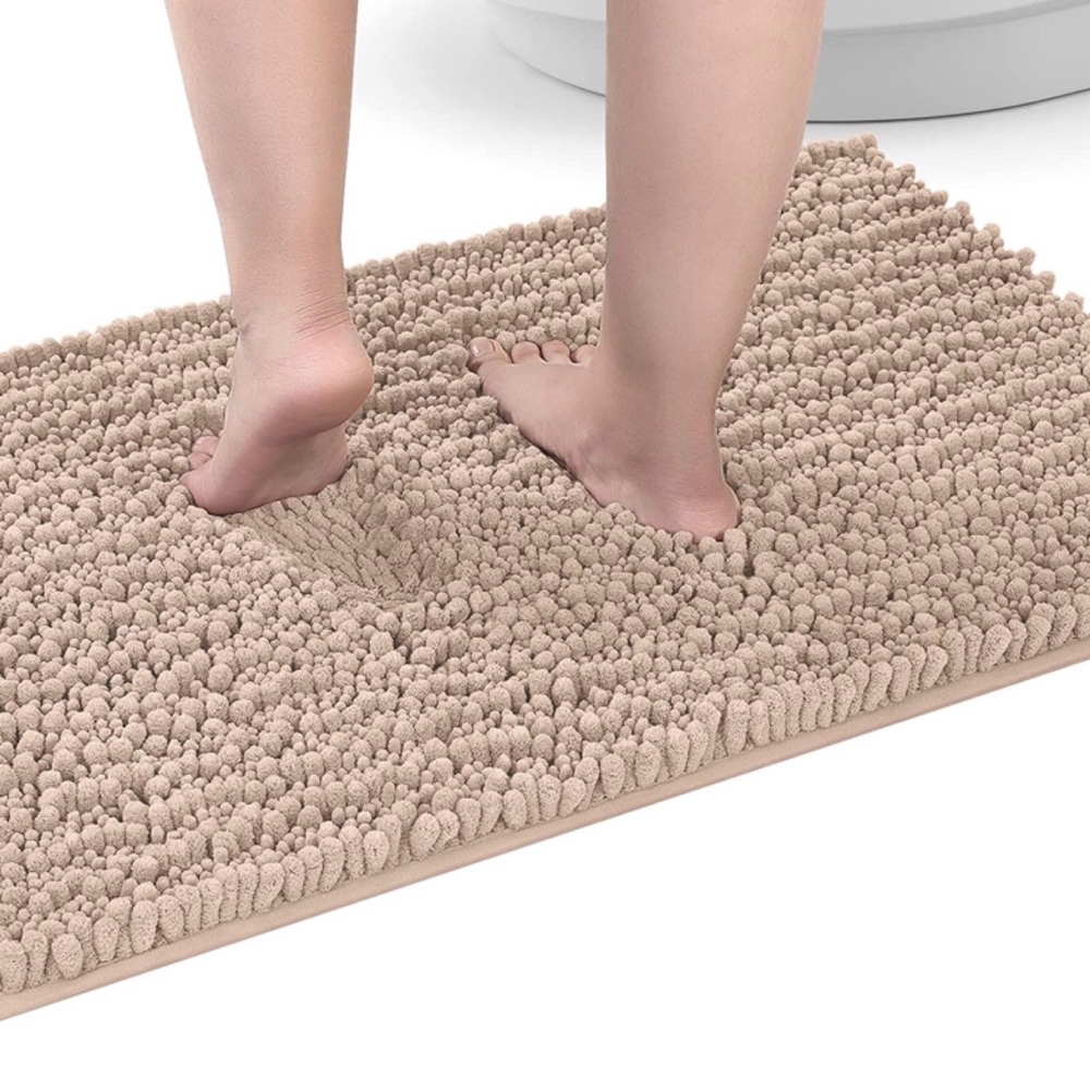 Non-Slip Bath Mat Soft Absorbent Plush Chenille Plush Rug 32” x 20” Beige